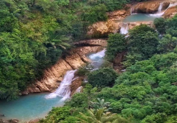 Wisata Alam Air Terjun Tersembunyi