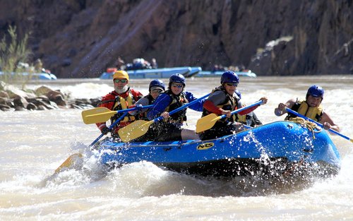 rafting sungai terbaik